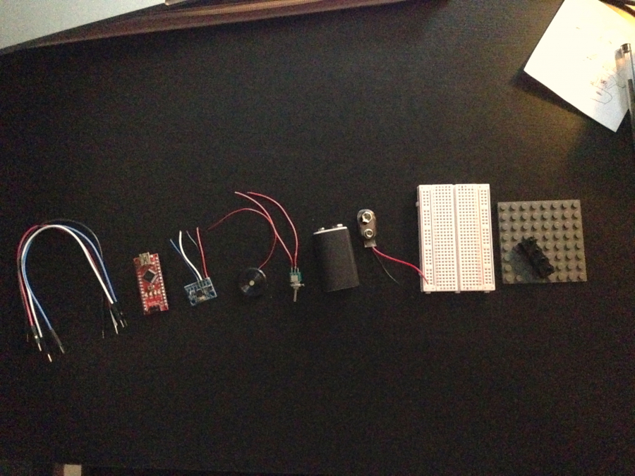 Einzelteile mit Arduino, Piezzo Summer und Gyrosensor